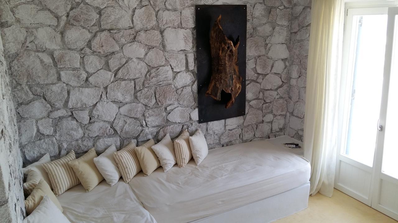 Milo Milo Suites Mandrakia Экстерьер фото